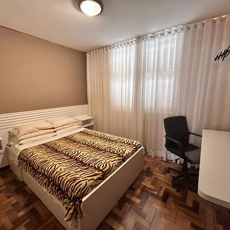 Pertinho Consulado Americano Ar Condicionado 2 Quartos Ate 5 Pessoas Av Carlos Gomes Porto Alegre Buitenkant foto